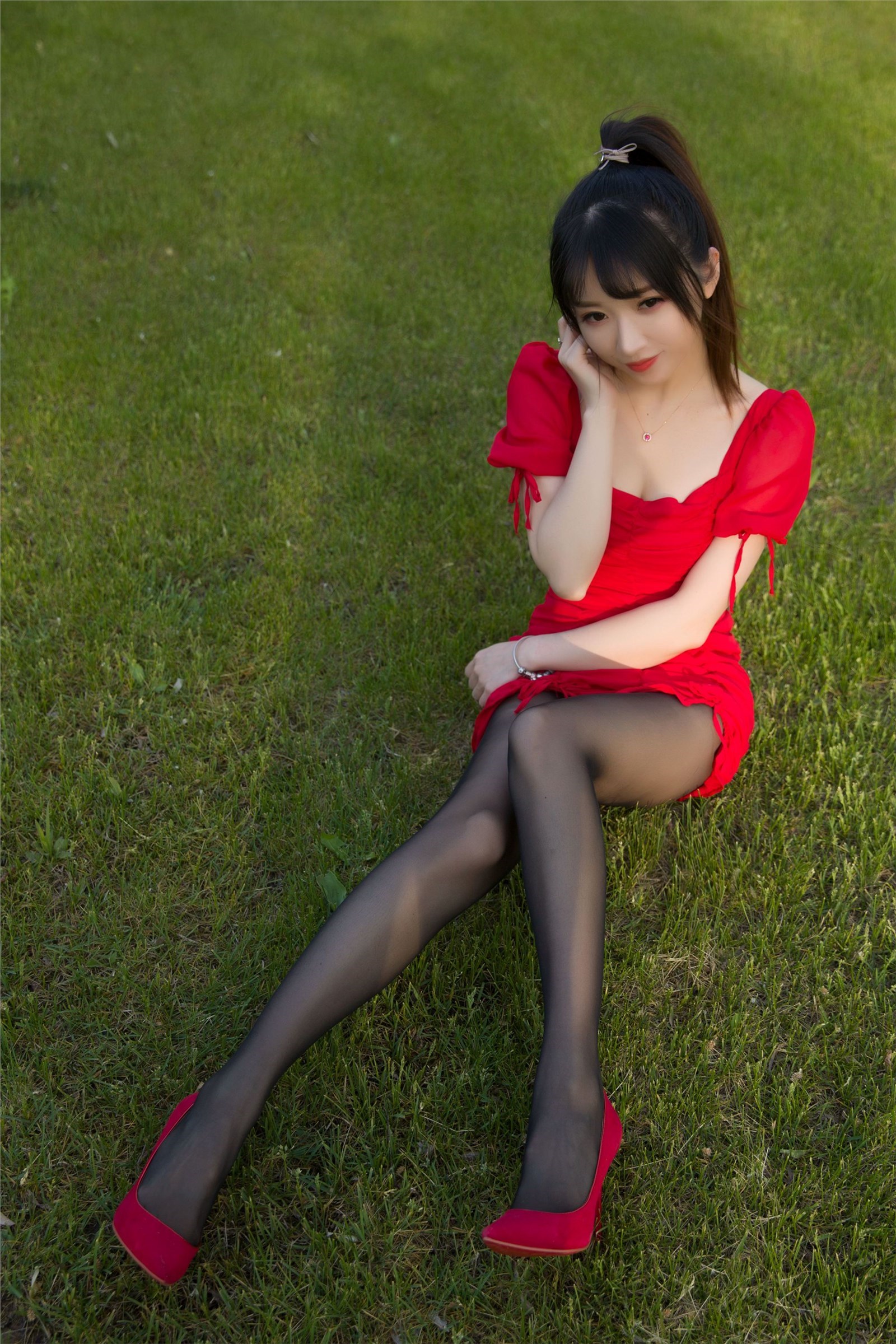 Little Witch Luna - Outdoor little red dress(29)